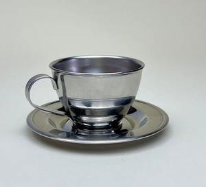 Ensemble de sous-verres en métal fait à la main exquis pour un décor inspiré de la ferme rustique offrant à la fois une qualité utilitaire et durable - Product Image 2