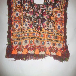 Parche de algodón con bordado y espejo estilo tribal banjara vintage personalizado para mujer, de Baloch, para coser, corto, tradicional musulmán. - Product Image 3