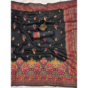 Sari de Seda Pashmina Estampado con Pieza de Blusa de 6.3 Metros para Bodas - Product Image 5