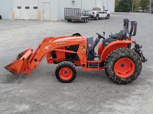 2015 KUBOTA L4760 Tractor usado - Product Image 2