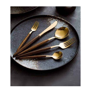 Juego de Cubiertos con Mango de Madera, Cubiertos de Acero Inoxidable, Cubiertos Modernos y Lujosos con Mango de Madera Grueso - Product Image 4