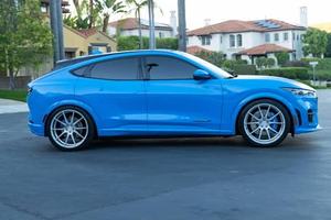 2021 MOSTANG Mech-E G T AWD Coupé Lithium R18 Cuero Doble 6 Asientos Techo Panorámico - Product Image 6