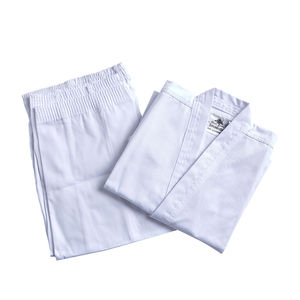 Vente au prix d'usine, uniforme de karaté pour enfants, approuvé par la WKF, personnalisable, couleur et logo sur mesure - Product Image 5