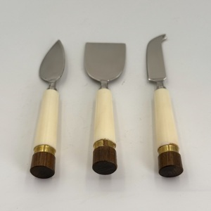 New Handle Design Food Grade Kitchen Cute Stainless Steel Cheese Knife <b>Set</b> with Wooden Handle Cheese Knife for Home Restaurant - Product Image 3