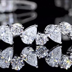 Tự nhiên moissanite kim cương hình quả lê Tennis Vòng đeo tay Crafted với lê cắt đá xác định Ân Sủng vẻ đẹp và lâu dài rực rỡ - Product Image 2
