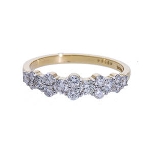 Bague en diamant plaqué rhodium en or jaune 14 carats pour femme Bague de mariage d'anniversaire élégante et classique en diamants naturels groupés - Product Image 2