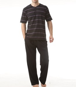 Ensemble de pyjama décontracté pour homme en coton 100% teint en fil, tricoté, à manches courtes et rayé, 2 pièces - Product Image 1