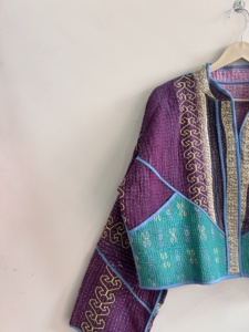 Chaqueta Kantha vintage hecha a mano, única en su tipo, estilo bohemio hippie, ropa de calle. - Product Image 3