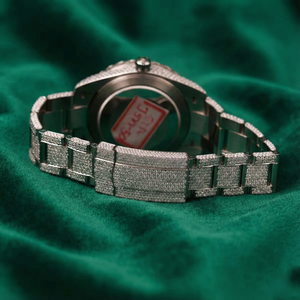 Montre de luxe en acier inoxydable avec boîtier rond serti de moissanite VVS, verre saphir, mouvement automatique mécanique, cadeau unisexe - Product Image 4