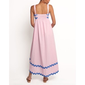 Robes mini pour femmes, conçues pour le jour et le soir, offrant des lignes contemporaines, un charme féminin et un confort facile à porter - Product Image 5