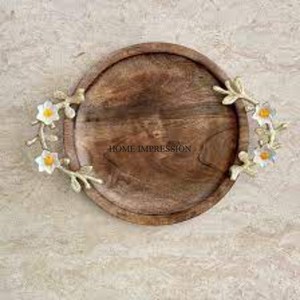 Natural Look Most Demanding Round Shape <b>Wooden</b> <b>Tray</b> <b>Table</b> Centerpiece Restaurants and Hotels Supplies From Indian Manufacturer - Product Image 3