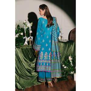 Conjunto de Traje Bordado de 3 Piezas sin Coser Azul para Mujer - Product Image 1