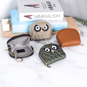 Ando Bag Porte-monnaie en cuir de vache véritable avec motif hibou, mini portefeuille à fermeture éclair avec porte-clés pour femme - Product Image 1