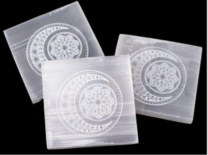 Selenite tự nhiên sạc tấm với ba nữ thần khắc tấm cho Reiki chữa bệnh bán buôn selenite sạc tấm để bán - Product Image 2