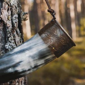 Chope à corne Viking Tasse à hydromel traditionnelle en corne pour boire des cadeaux ou une décoration médiévale - Product Image 2