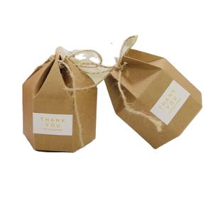 Kraft White Lantern Hexagon Candy Caja de regalo Boda Dragee Cake Chocolate Cajas de embalaje Suministros de fiesta de cumpleaños de Navidad - Product Image 1