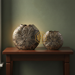 Vase à fleurs en métal coulé en aluminium antique poli, élégant accent pour la maison, fabricant et exportateur en gros - Product Image 1