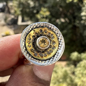 Anillo con Bisel de Citrino Natural en Dos Tonos |   Joyería Artesanal de Plata de Ley y Latón con Piedras Preciosas para Aniversario - Product Image 1