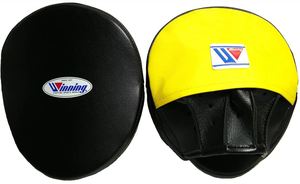 Guantes profesionales de boxeo y entrenamiento MMA de alta calidad Manoplas curvas con enfoque ganador Cuero de alta calidad - Product Image 4