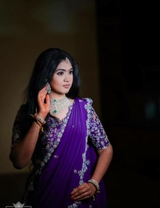 Mariée fiançailles spécial pur Chinon soie tissu broderie lourde énorme Flair motif magnifique Chaniya Choli avec ensemble Dupatta - Product Image 2