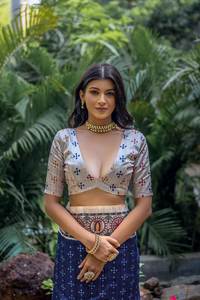 ผ้าทัสซาร์เนื้อนุ่มพิมพ์ลายคลาสสิกส่าหรีสีสวยพิเศษสำหรับเทศกาลดูรันเวย์การถ่ายภาพ - Product Image 4