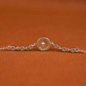 Pulsera de lujo minimalista de oro sólido de 14 quilates personalizada con chapado en oro, corte de cojín amarillo EF redondo, Diamante cultivado en laboratorio, regalo para niña - Product Image 6