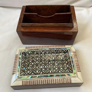 Joyero de nácar con patrones detallados Ideal para cosméticos al por mayor - Product Image 1