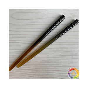 Sensación de lujo: cepillo de pelo de masaje de cuerno natural y broche de cuerno vintage-Precio competitivo para origen al por mayor Vietnam - Product Image 3