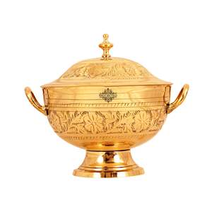 Donga en laiton fait main avec motif floral gravé, style Mughlai, plat de service de mariage, couvercle poli, poignées, vaisselle de table - Product Image 2