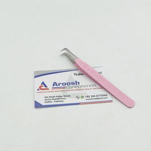 Venta al por mayor de alta calidad en forma de corazón de 90 grados pinzas de pestañas de acero inoxidable extensión de pestañas sostenibles en color rosa - Product Image 3