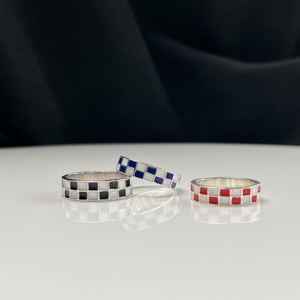 Moda 925 Anillos de esmalte de plata esterlina Tablero de ajedrez Diseño en blanco y negro Joyería unisex - Product Image 4