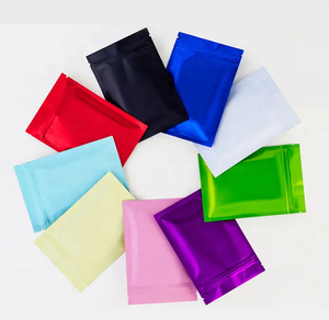 Bolsas de Ropa Personalizadas Duraderas y de Venta Caliente, Bolsa de Plástico Esmerilado con Cierre para Empaque de Ropa - Product Image 2