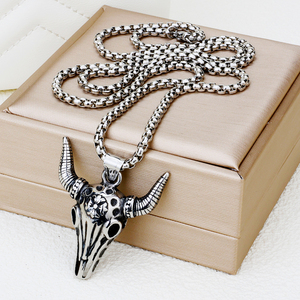 Vintage Rétro Chèvre Crâne Pendentif Collier Vache En Forme D'amulette Talisman Boîte En Acier Inoxydable Diamant Papillon Forme Retraçage - Product Image 4