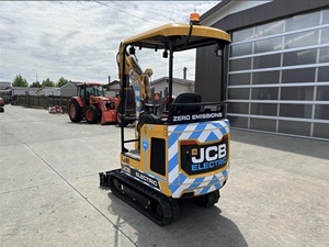 จัดส่งรวดเร็ว รถขุดขนาดเล็ก JCB 19C-1E คุณภาพสูง พร้อมเครื่องยนต์และเกียร์ กำลังขุดสูง ประสิทธิภาพเหนือชั้น - Product Image 5
