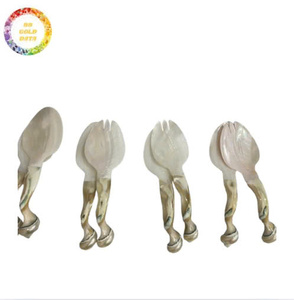 Cuillère compacte et élégante en nacre faite à la main pour le décor de cuisine à usage de table de sel de caviar ou idée cadeau unique - Product Image 6