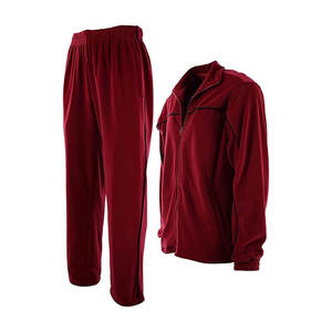 Conjunto Deportivo de Terciopelo de Lujo para Hombre con Bolsillos con Cremallera, Perfecto para Correr, Relajarse y Uso al Aire Libre, Rojo - Product Image 1