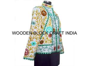 Chaqueta Suzani de Tela de Pato para Mujer, Nueva Tendencia, Chaqueta Corta de Invierno de Algodón Acolchado Hecha a Mano, Estilo Regalo - Product Image 4