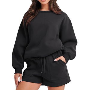 Conjunto de sudadera y pantalones cortos de verano para mujer de talla grande personalizado, transpirables, acanalados, con puños, cuello redondo, color sólido, estilo informal con logotipo - Product Image 5