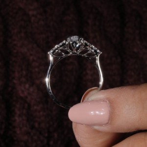 Bague de luxe pour femme en diamant synthétique argenté plaqué or 14 carats, taille poire, certifiée IGI, pour fiançailles et mariage - Product Image 4