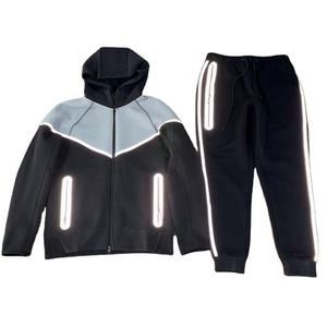 Survêtement Homme 2 Pièces en Polaire Technique Réfléchissante Tendance 2026 – Hoodie et Pantalon Lourds pour la Course à Pied - Product Image 1