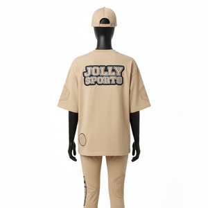 Ensemble femme : t-shirt ample en coton 200 GSM confortable et legging extensible en spandex beige avec logo brodé personnalisé - Product Image 3