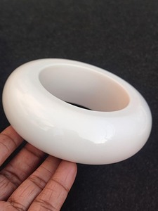 Brazalete de Acrílico de Diseño Moderno, Joyería Única para Mujer, Hecho a Mano, Ecológico, Personalizable, Multicolor, Marca HUSSAIN - Product Image 4