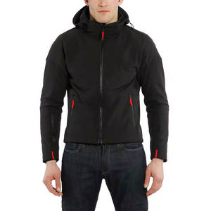 Sweat à capuche confortable pour moto avec armure renforcée idéal pour les trajets quotidiens et la sécurité routière - Product Image 3