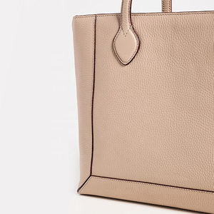 Sac fourre-tout en cuir pour femme Hamid International HI-WTV-012, couleur et logo entièrement personnalisables, best-seller, tendance, qualité supérieure - Product Image 3