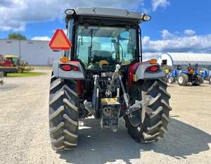 2022 USADO MASSEY FERGUSON 4710 TRACTOR AGRÍCOLA 4X4 USADO TRACTOR AGRÍCOLA PRECIO BARATO - Product Image 3