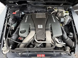 Mercedes-Benz G63 AMG 2013 Usado, Motor V8 Twin-Turbo de 544 hp, Diferenciales de Triple Bloqueo, Diseño Magno, Color Negro Noche - Product Image 6
