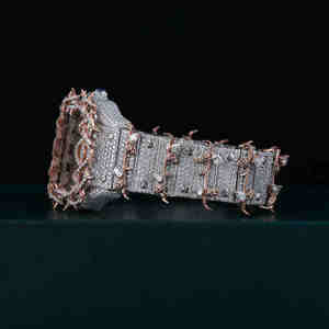 Montre mécanique analogique en acier inoxydable la plus vendue avec un mouvement de haute précision pour un usage quotidien et professionnel - Product Image 4