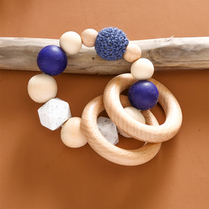 Anello da Dentizione in Legno <span class=keywords><strong>Montessori</strong></span> con Perline in Silicone, Giocattolo Sonaglino Sicuro e Masticabile per <span class=keywords><strong>Neonati</strong></span> e Bambini - Product Image 1