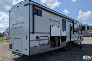 Vente en gros de camping-cars et caravanes d'occasion 2026 F-o-r-e-s-t R-i-v-e-r Wildwood H-e-r-i-t-a-g-e G-l-e-n 36Fl - Product Image 5