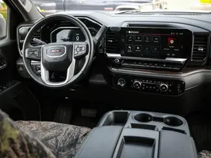 รถ GMC Sierra 1500 SLE ปี 2023 สภาพดีเยี่ยม ใช้งานน้อย - Product Image 2